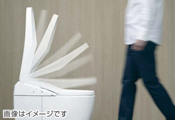 TOTOトイレ:オート開閉